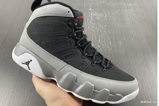 CT8019-060 Particle Grey CT8019-060 Retro Jordan 9 0515